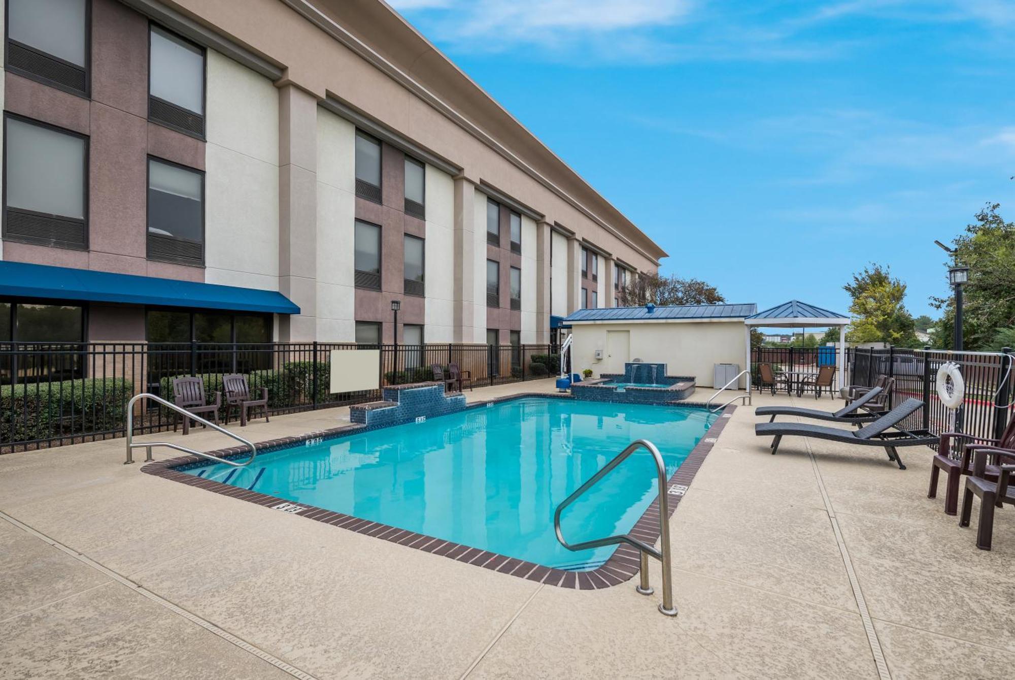 Hampton Inn Marshall Εξωτερικό φωτογραφία