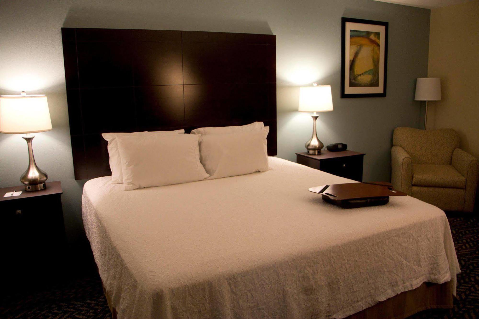 Hampton Inn Marshall Εξωτερικό φωτογραφία