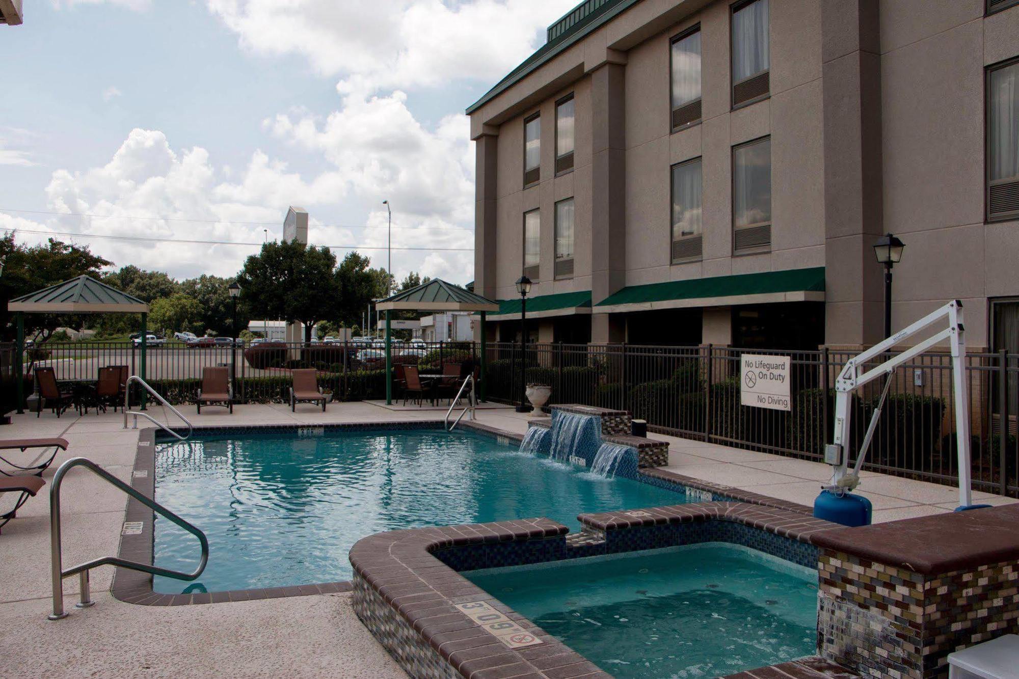Hampton Inn Marshall Εξωτερικό φωτογραφία